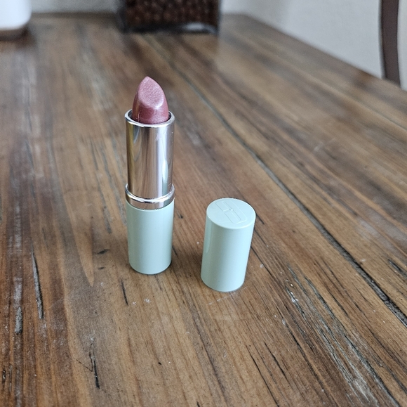 Clinique Other - Clinique Bamboo Pink Lipstick